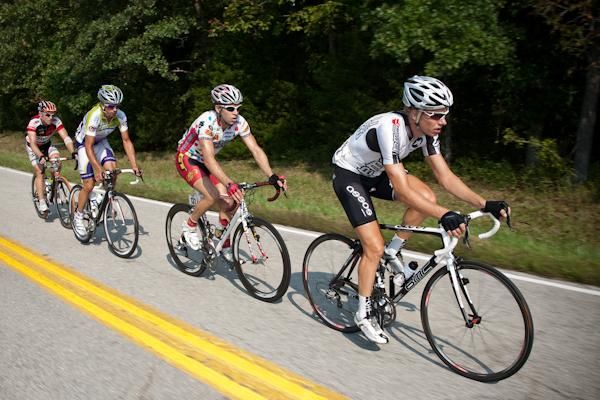 Bernard Van Ulden (Jelly Belly), Jeff Louder (BMC Racing Team), Bradley White (OUCH p/b Maxxis) and Michael Creed (Team Type 1) gained just over three minutes, but cooperation between Cervelo, Liquigas and Garmin kept them from gaining any more.