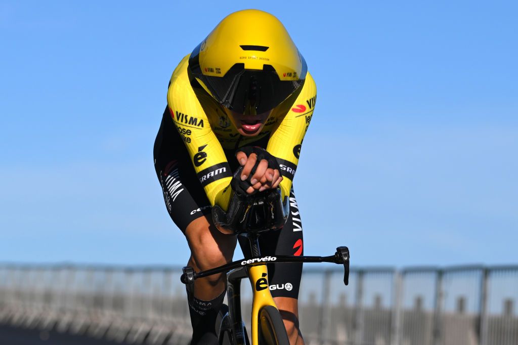 OEIRAS PORTUGAL AUGUST 17 Cian Uijtdebroeks of Belgium and Team Visma Lease a Bike sprints during the 79th La Vuelta Ciclista a Espana 2024 Stage 1 a 12km individual time trial stage from Lisbon to Oeiras UCIWT on August 17 2024 in Oeiras Portugal Photo by Tim de WaeleGetty Images