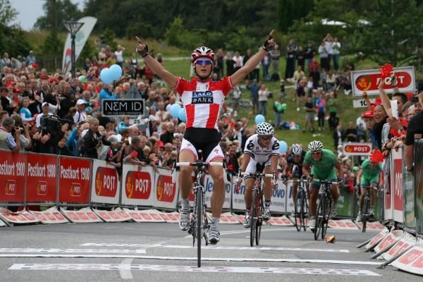 Breschel takes the first stage victory.