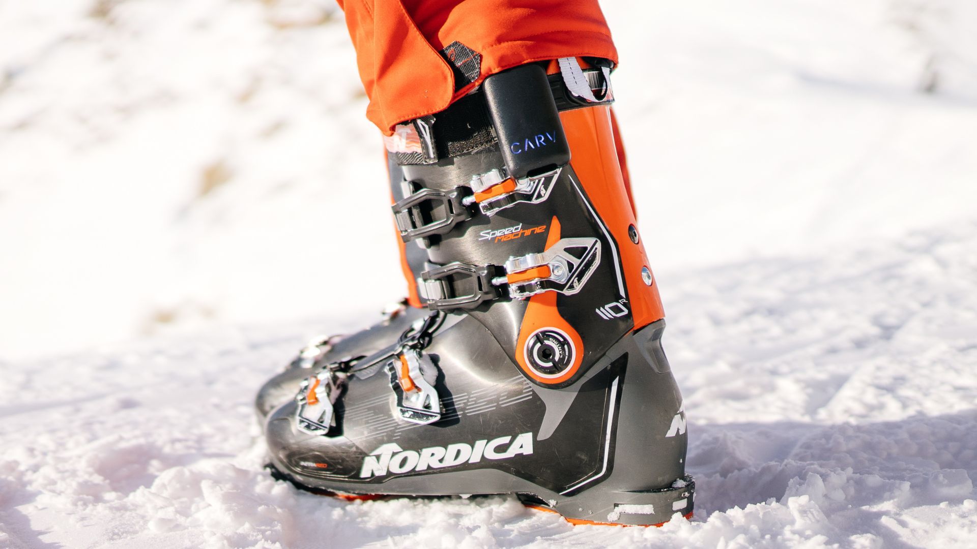 Carv Digital Ski Coach wearable realtime audio tips, AR ski videos