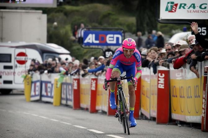 Diego Ulissi (Lampre-Merida) sprints to the finish line in the final time trial.