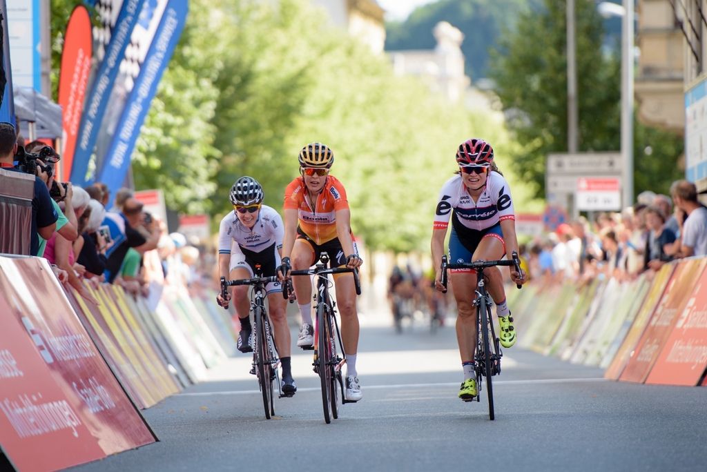 Romy Kasper leads home the first group
