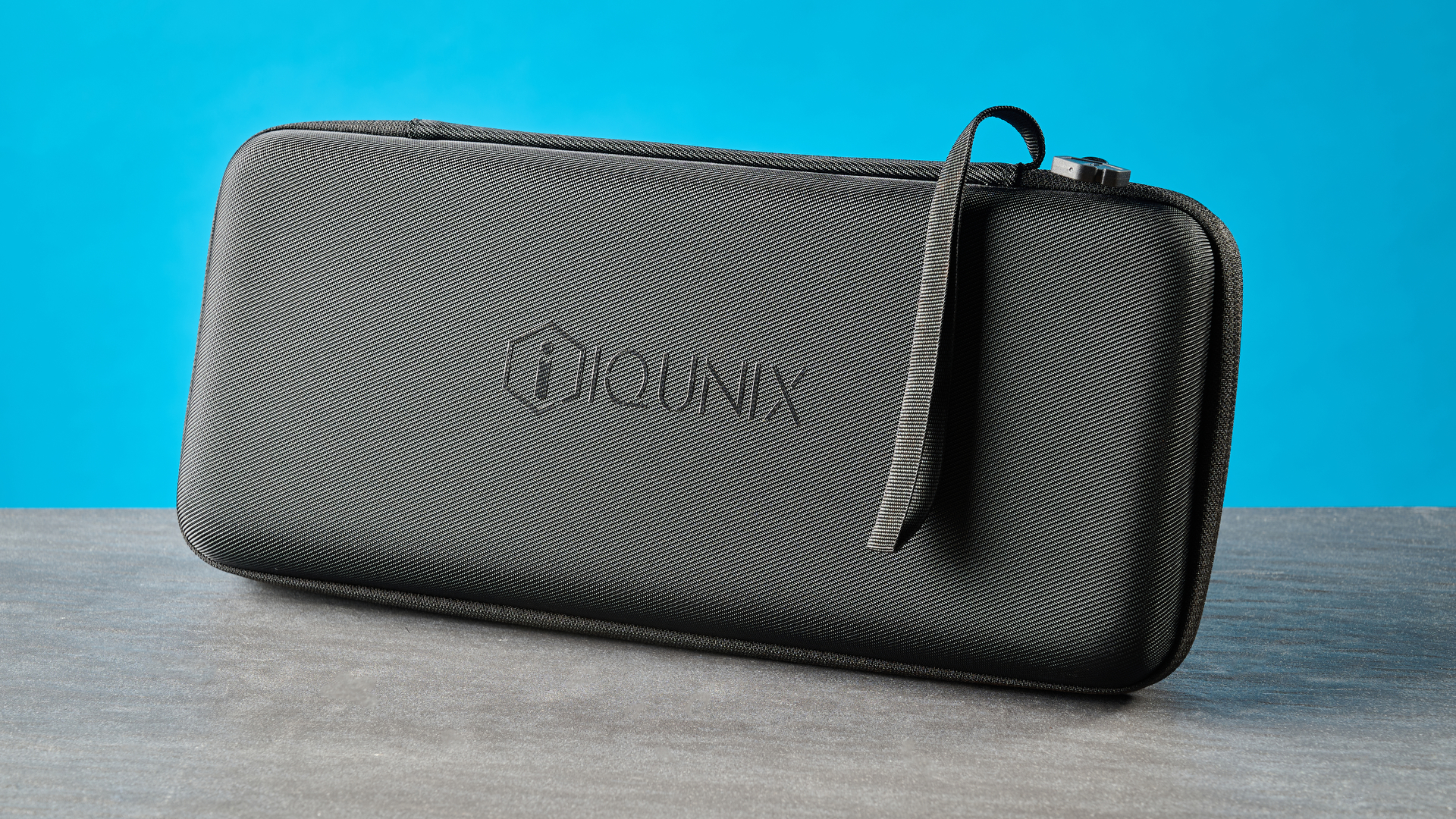 A black Iqunix Magi75 mechanical keyboard