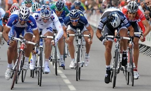 Danilo Napolitano (Katusha), left, sprints to victory on stage two.