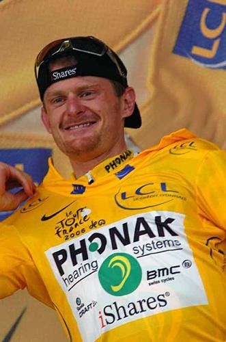 Floyd Landis (Phonak) likes the fit