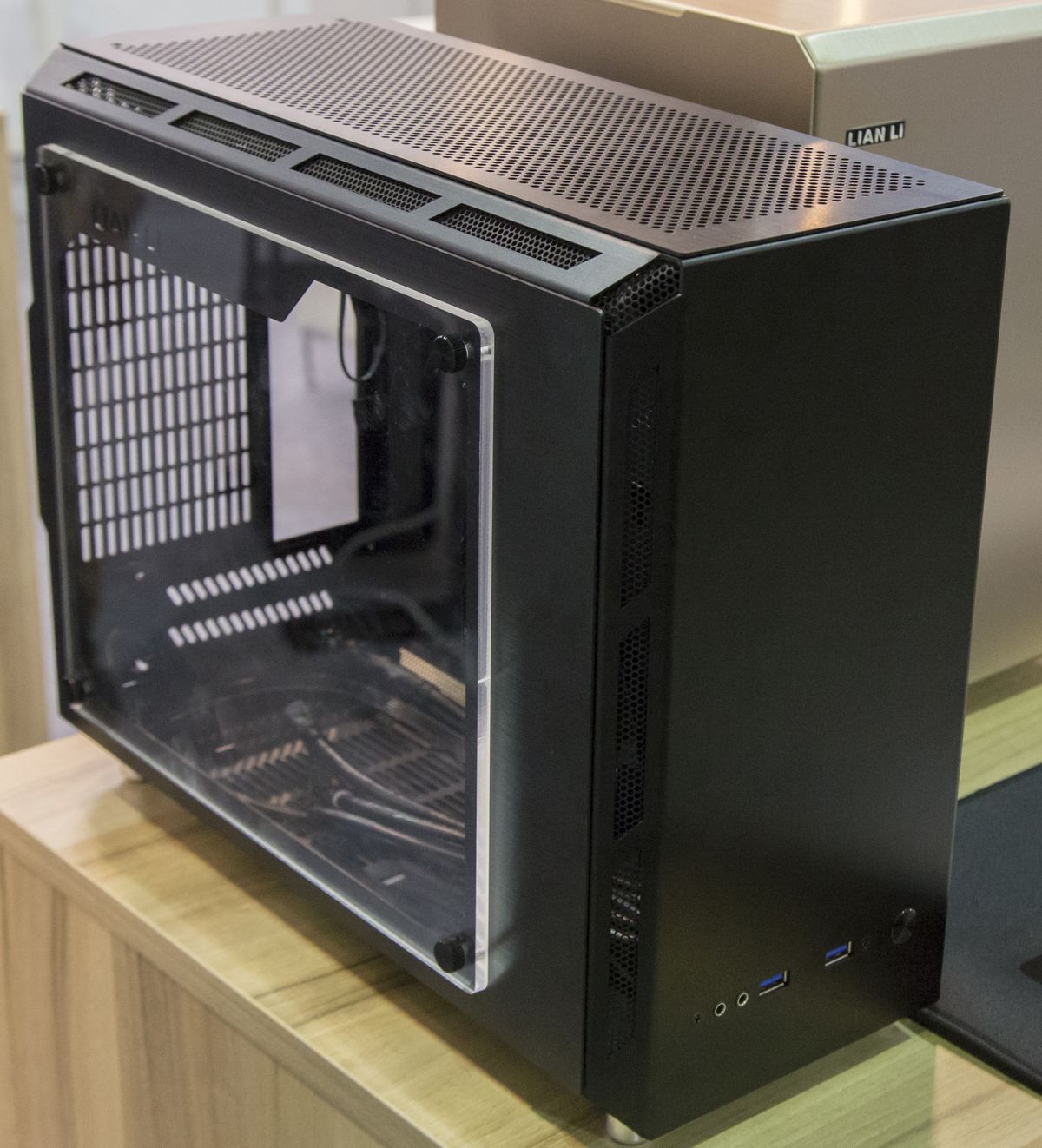 Lian Li Showcases Three Cases With Only SFX PSU Mounts | Tom's Hardware