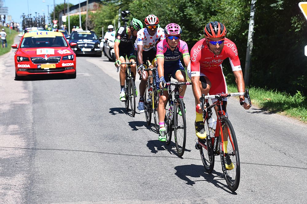 Luis Angel Mate (Cofidis) leads the breakaway