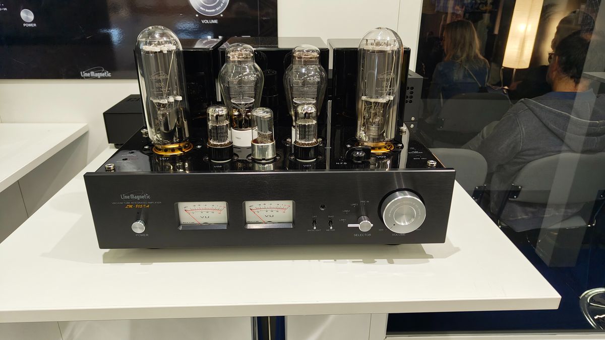 Line Magnetic vacuum tube amp