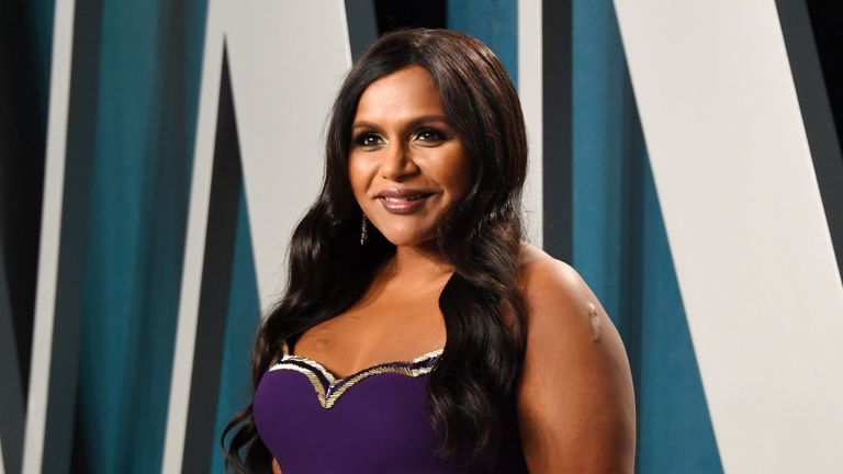 beverly hills, california february 09 mindy kaling attends the 2020 vanity fair oscar party hosted by radhika jones at wallis annenberg center for the performing arts on february 09, 2020 in beverly hills, california photo by jon kopaloffwireimage