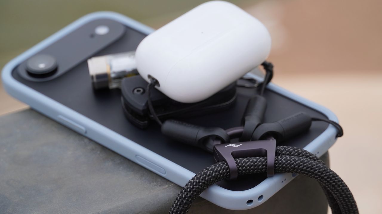 The Peak Design mobile strap ecosystem.