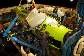 deepsea challenger, james cameron, mariana trench, deep ocean research dive, solo deep sea dive