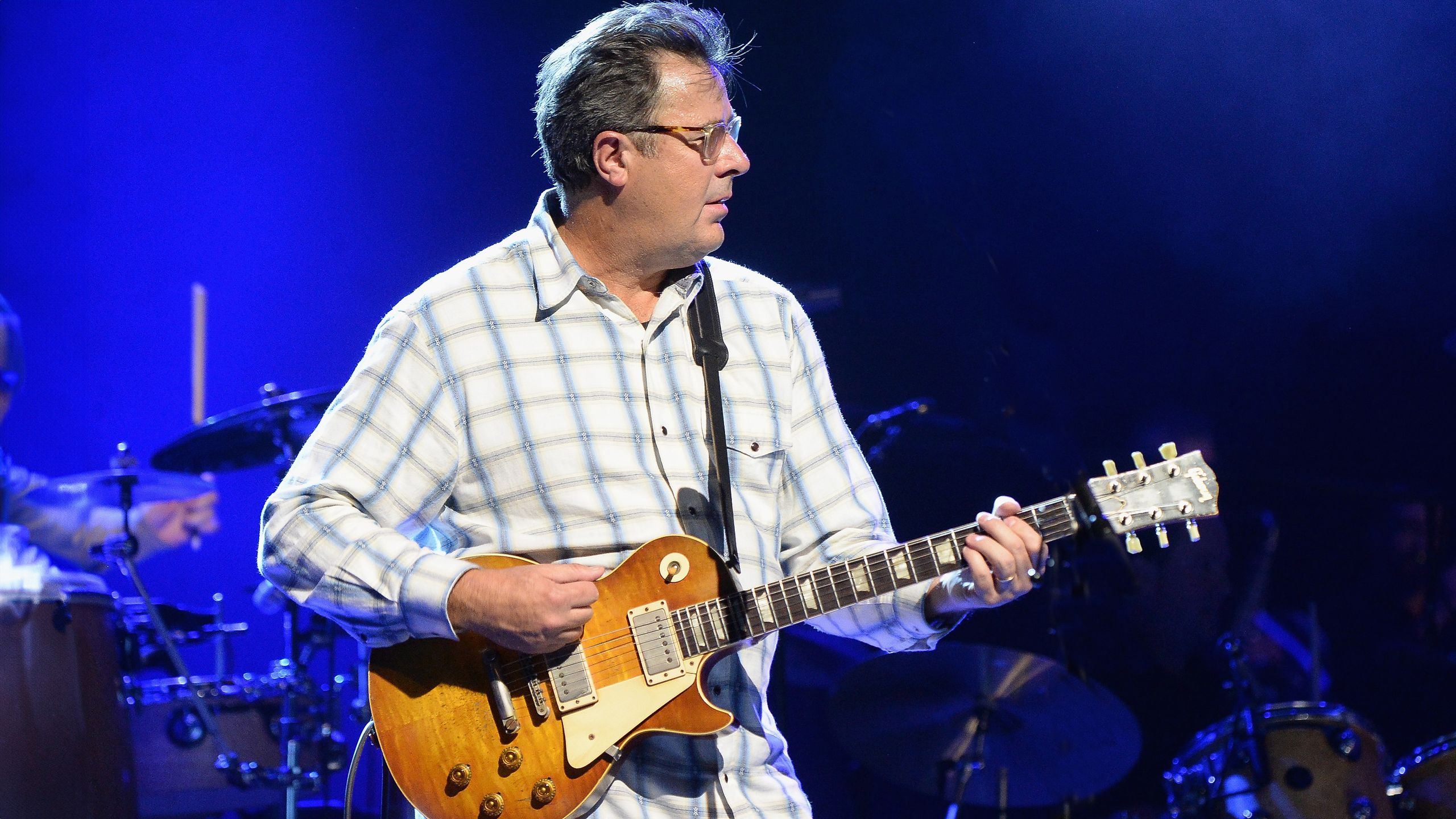 “He said, ‘I'm probably not gonna make it. Will you buy my Les Paul?'” Vince Gill tells how he came to own his prized 1959 Gibson Les Paul 'Burst