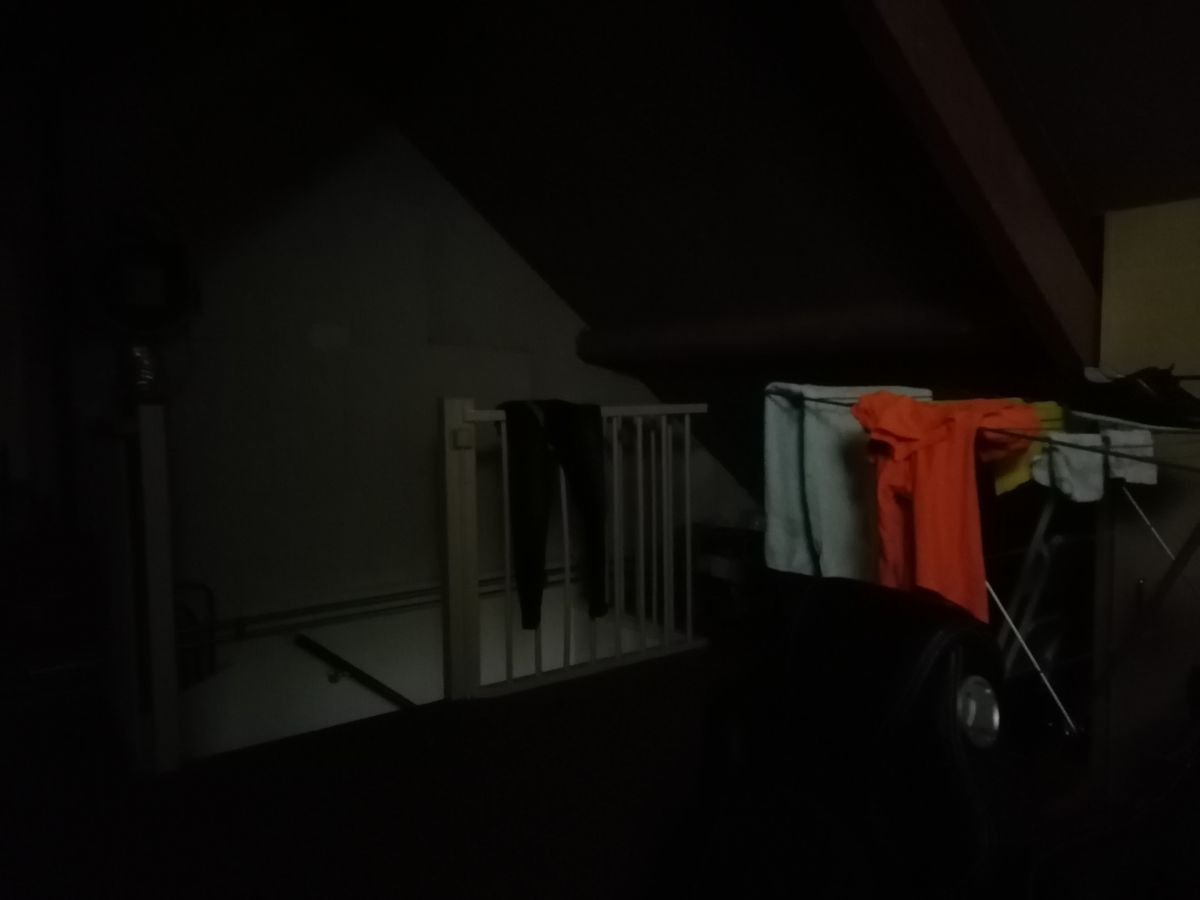 Een foto gemaakt met wat schemerlicht.