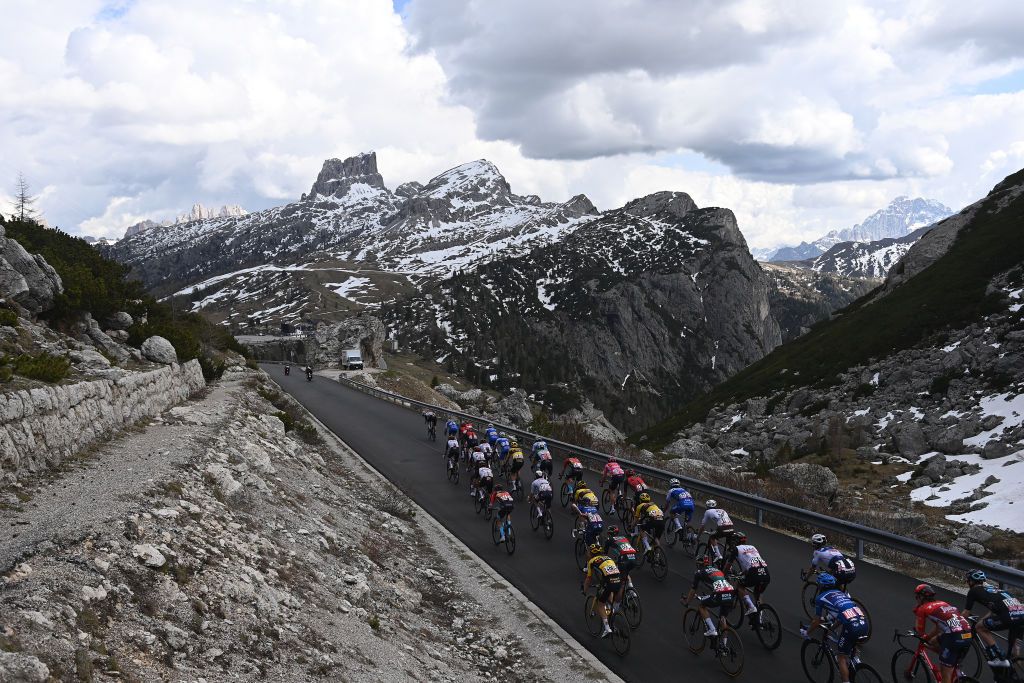 TRE CIME DI LAVAREDO ITALY MAY 26 A general view of the peloton climbing to the Passo Valparola 2196m during the 106th Giro dItalia 2023 Stage 19 a 183km stage from Longarone to Tre Cime di Lavaredo 2307m UCIWT on May 26 2023 in Tre Cime di Lavaredo Italy Photo by Tim de WaeleGetty Images