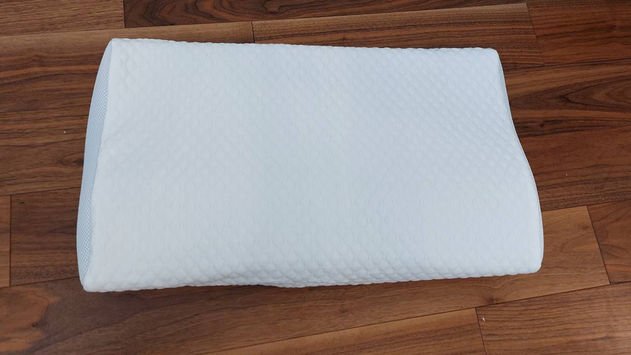 Groove Adjustable Memory Foam Pillow