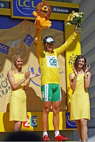 Thor Hushovd (Credit Agricole) gets to start the Tour with the maillot jaune.