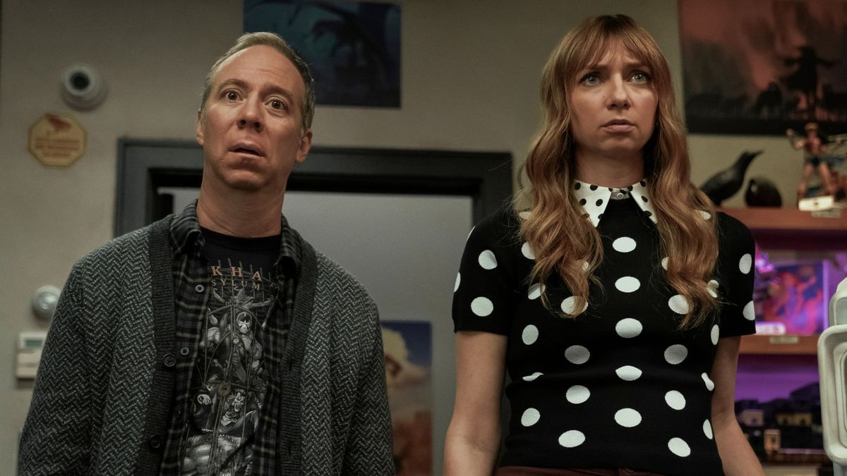 I've watched all of Stuart Fails to Save the Universe and it's a smarter spinoff than we've given it credit for — ride through the rough first episode to reach sitcom glory
