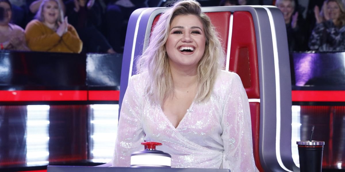 Kelly Clarkson on The Voice.