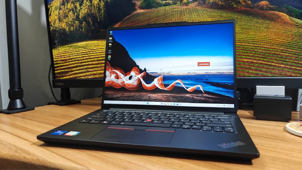 Lenovo Winter Clearance sale —Lenovo ThinkPad E14 Gen 5 laptop