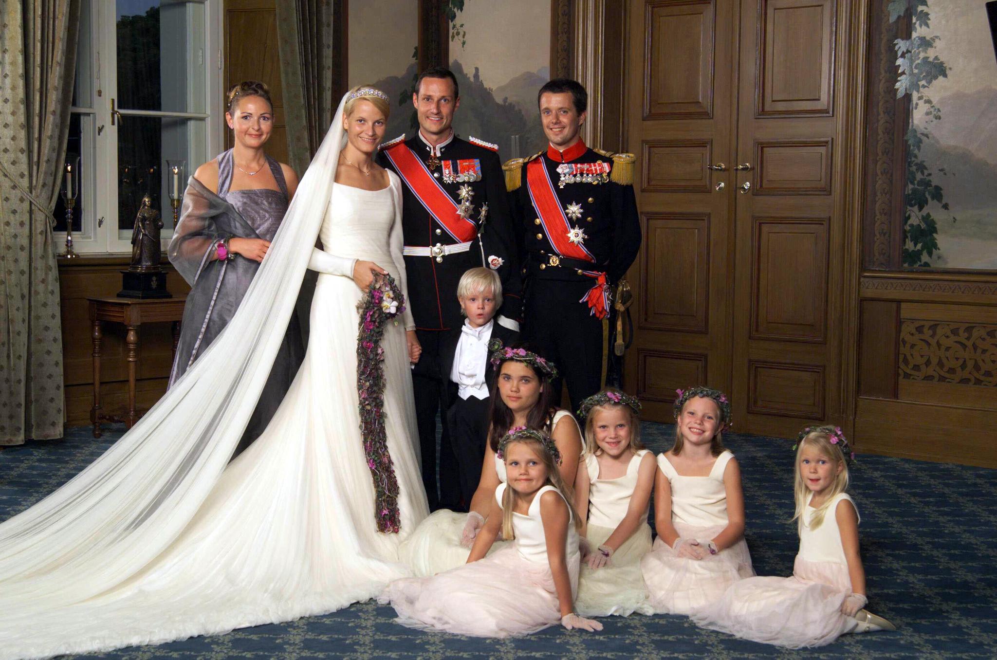 Crown Princess Mette-Marit and Crown Prince Haakon's wedding portrait with bridal party