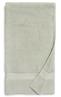 6. Nordstrom Hydrocotton Bath Towel | Was $29, now $20.99 (save $8.01)