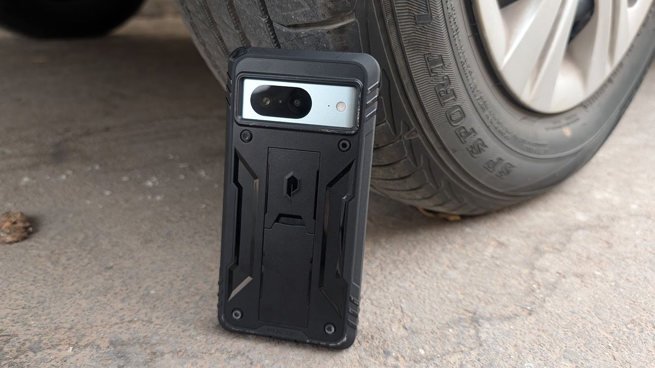 Google Pixel 8 heavy-duty Poetic Revolution case drive test