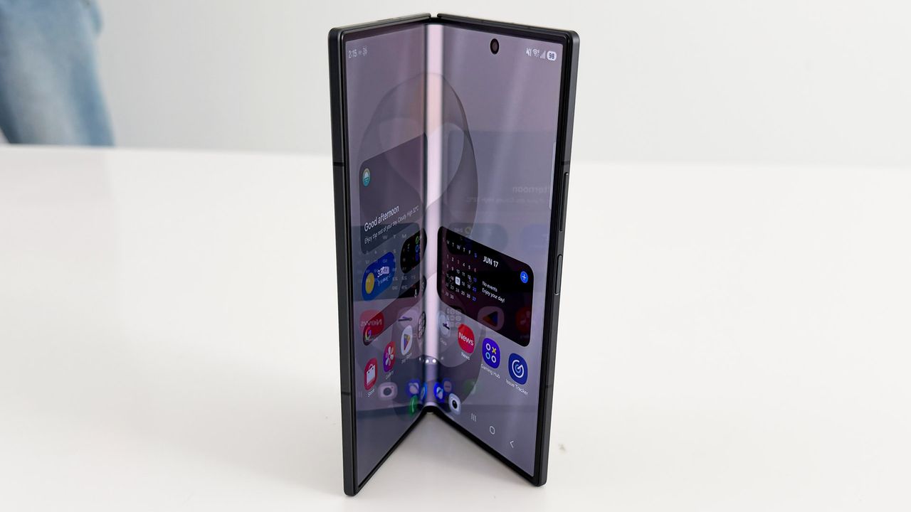 Samsung Galaxy Z Fold 8 Ultra HANDS ON