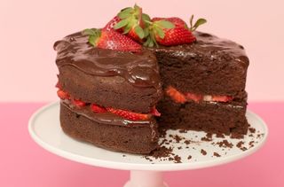 A delicious and yummy chocolate cake that looks as good as its taste. It is quite easy to make this perfect tea-time treat.