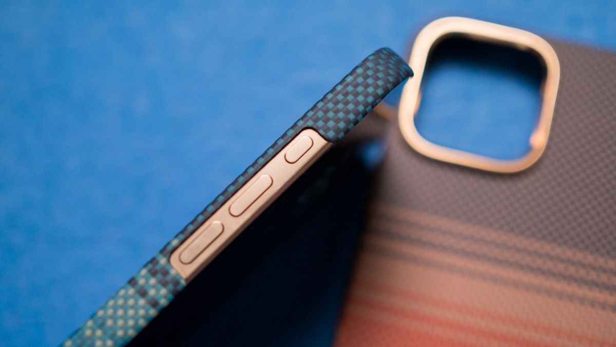 Pitaka Tactile Woven Case