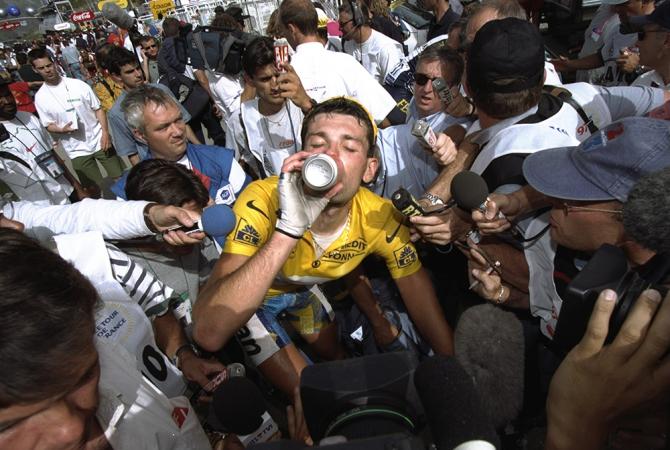 Cedric Vasseur in yellow at the Tour de France
