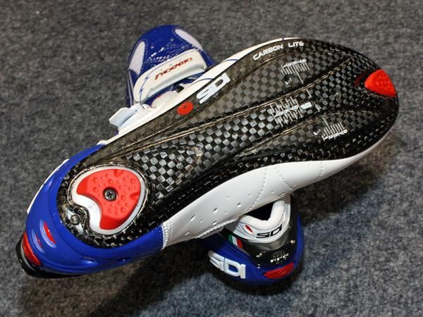 Sidi says the new Carbon Lite sole plate is about 50g lighter per pair while still retaining a bit of flex under the toes for long-distance comfort.