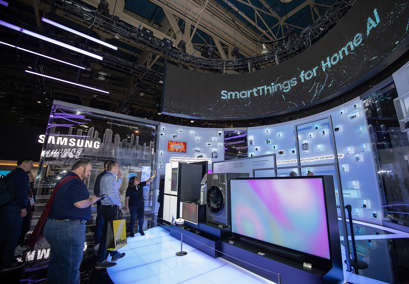 Samsung CES 2025 showing a flagship TV