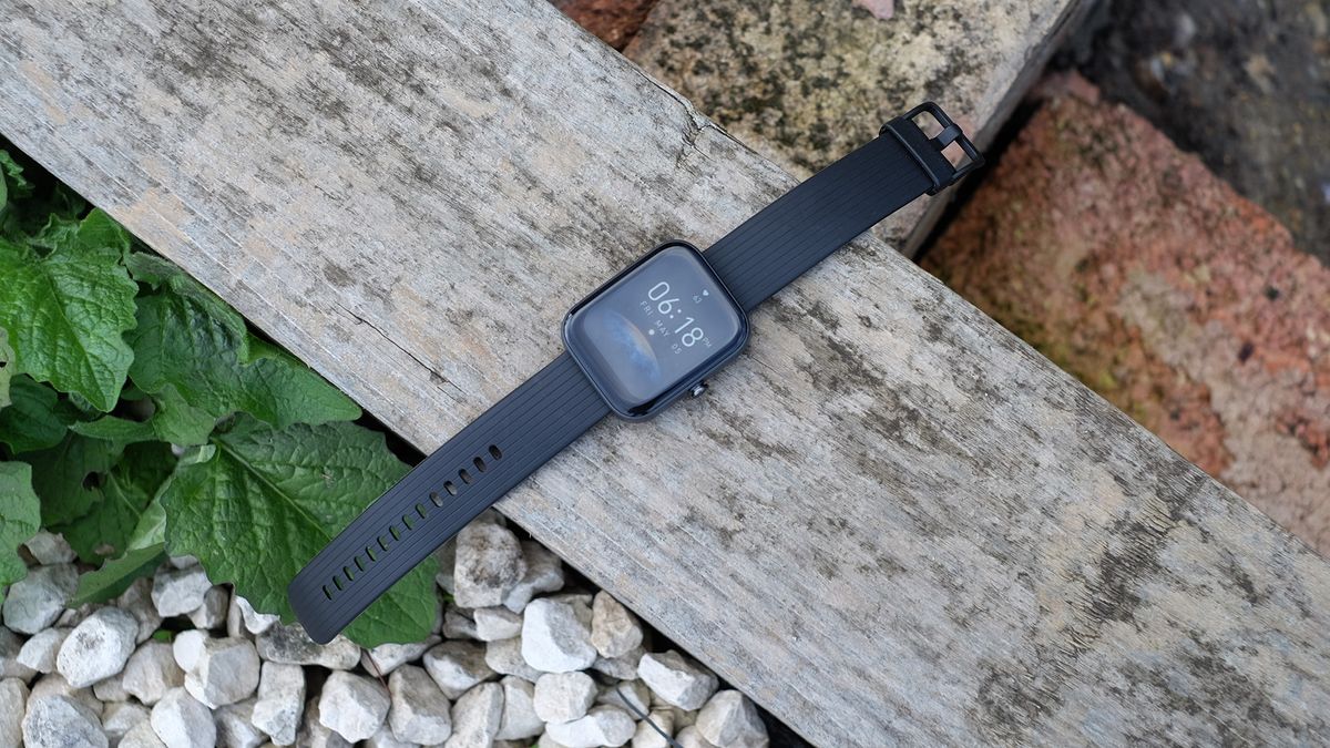 Amazfit Bip 3 Pro A cheap and cheerful fitness tracker with builtin