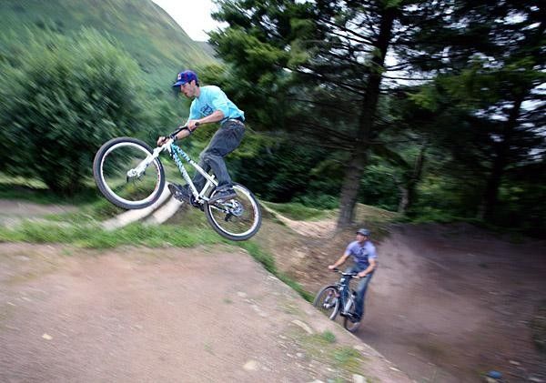 Gee Atherton leads brother Dan.