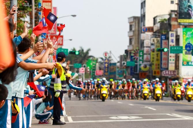 Big crowds at the Tour de Taiwan.