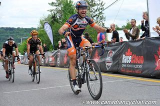 Bell claims Canadian road title