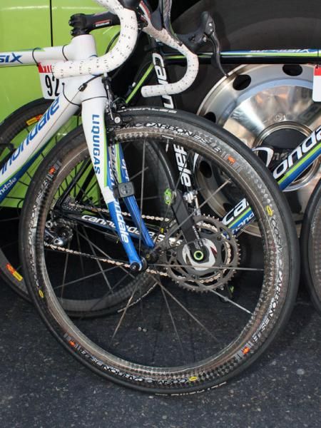 Hmm, this looks like a Mavic Cosmic Carbone SLR and smells like Mavic Cosmic Carbone SLR&hellip; but it's no Cosmic Carbone SLR.