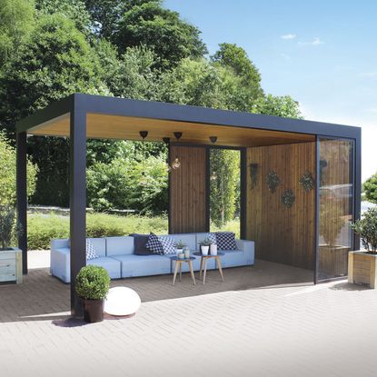 Garden shade ideas to shelter from the sun in style | Ideal Home