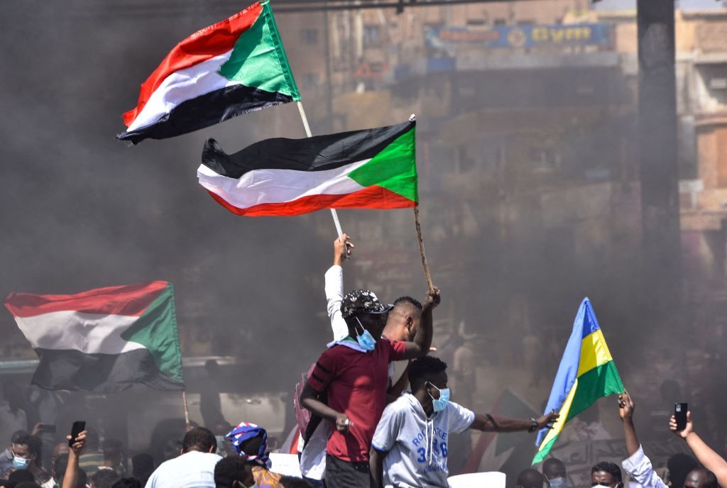 Pro-government protesters in Suday