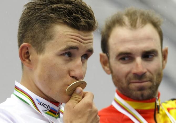 Alejandro Valverde can only watch on