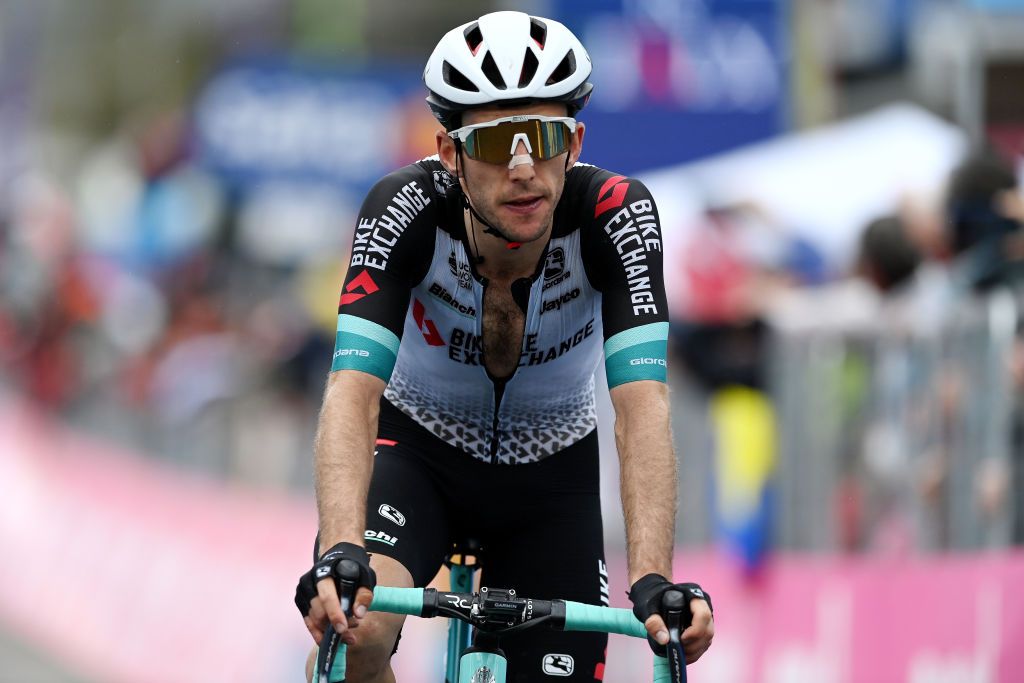 Simon Yates fades on final climb of Giro d'Italia, but holds onto third ...