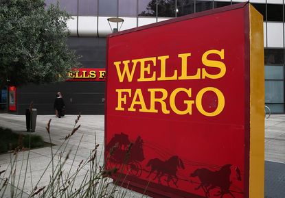 Brave Wells Fargo employee asks CEO for a raise &mdash; in an open letter to hundreds of thousands of employees