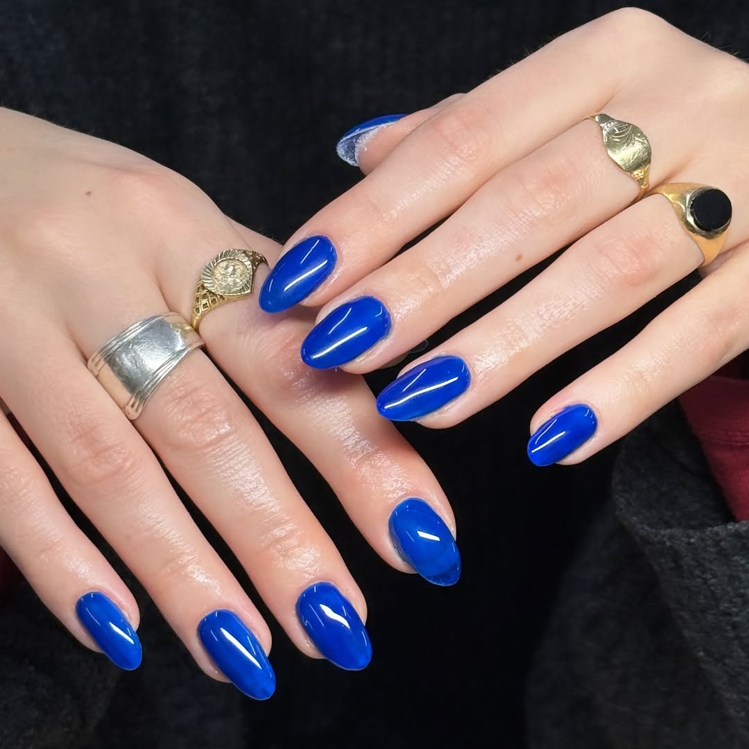 blue jelly nails