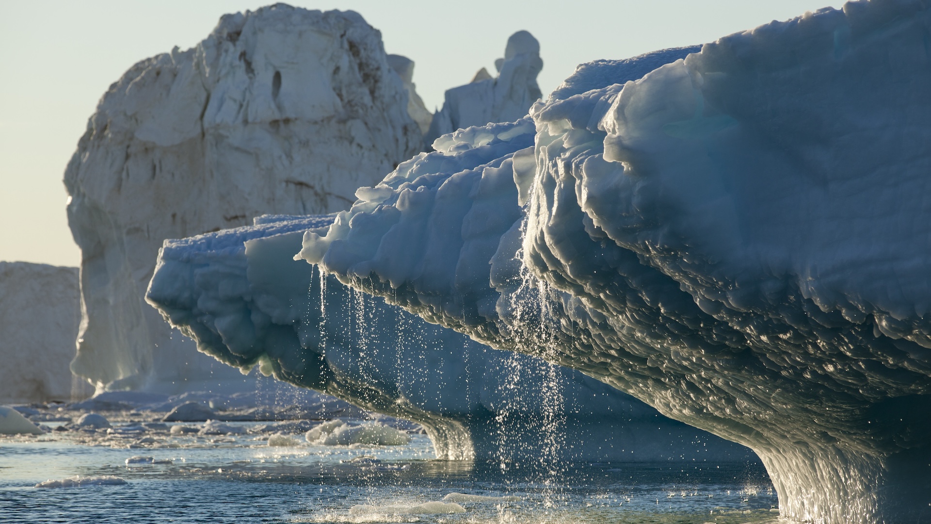 Watch Greenland lose 563 cubic miles of ice in under 30 seconds in disturbing new  time-lapse video