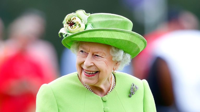 Queen leaves hospital staff laughing with witty comment