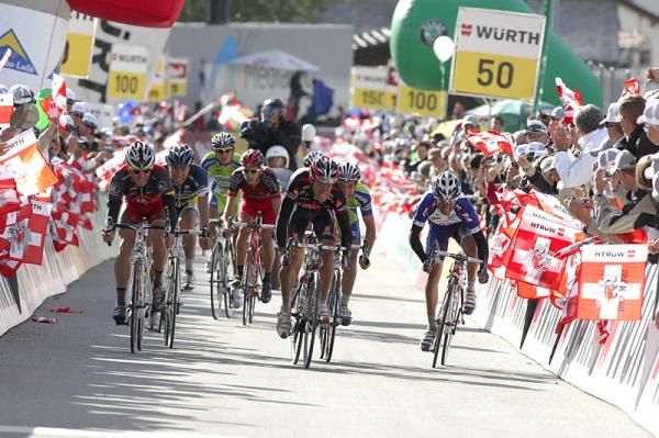 Rigoberto Uran (Caisse d'Epargne), Joaquin Rodriguez Oliver (Team Katusha), Oliver Zaugg (Liquigas-Doimo), Lance Armstrong (Team Radioshack) and others races for second in the stage.