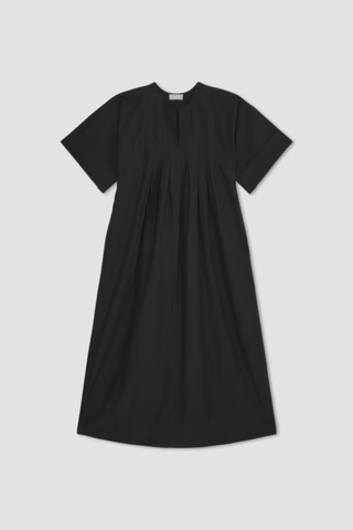 black short sleeved dress