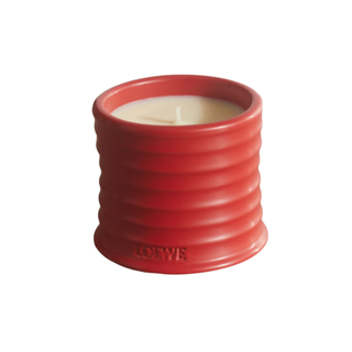 Tomato scent candle