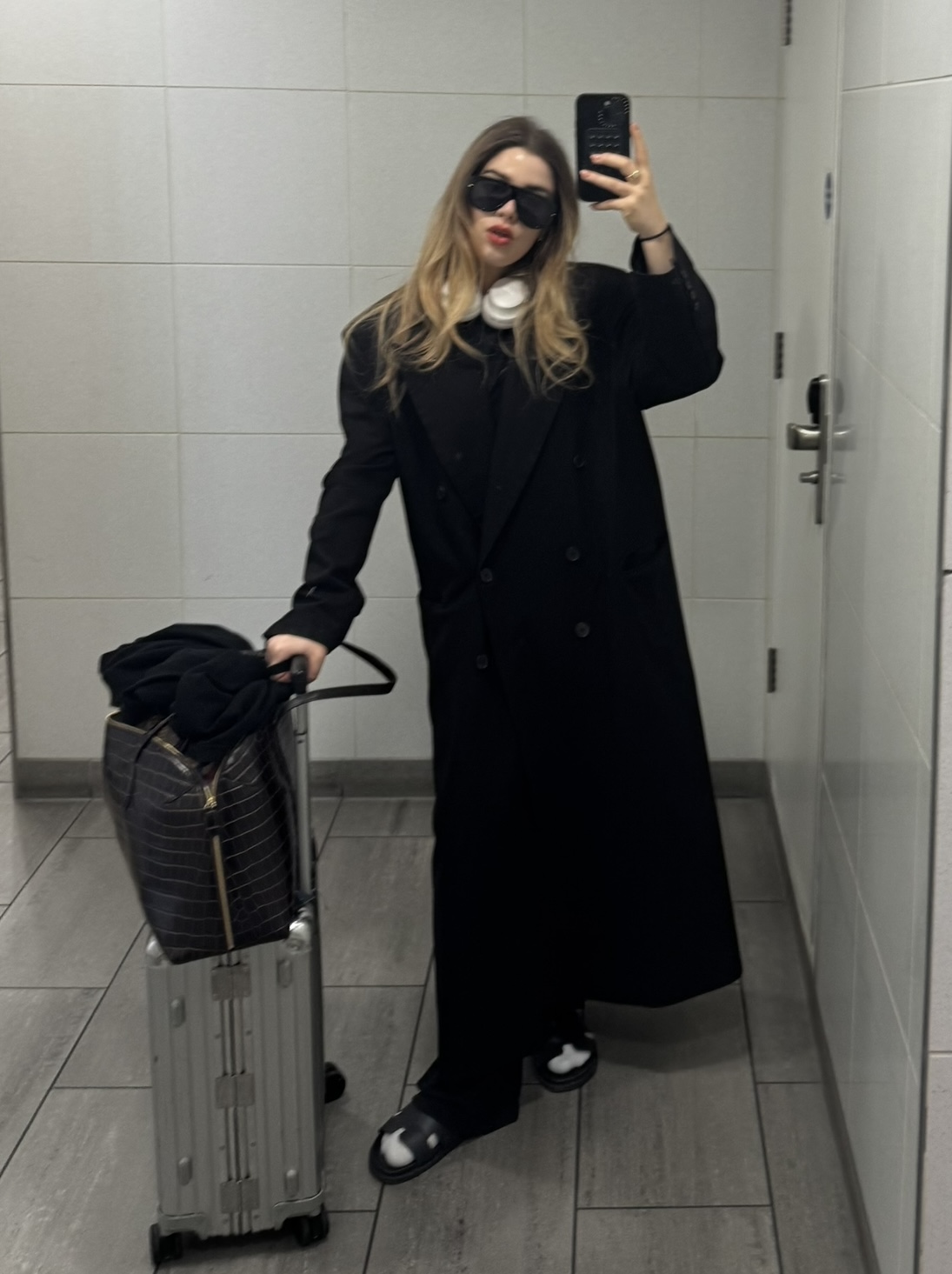 Christina Grasso wearing airport outfits