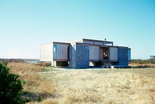 luck house fire island, designed by Horace Gifford